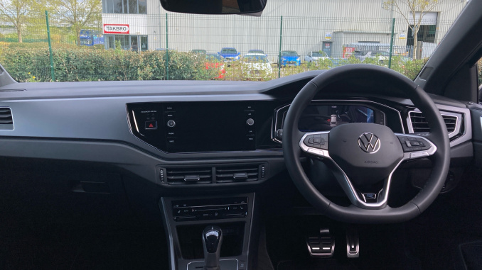 Volkswagen Taigo 1.0 TSI 115 Black Edition 5dr DSG Petrol Hatchback - Image 10